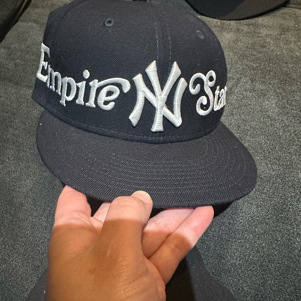 New Era Yankees Navy Blue Fitted size 7